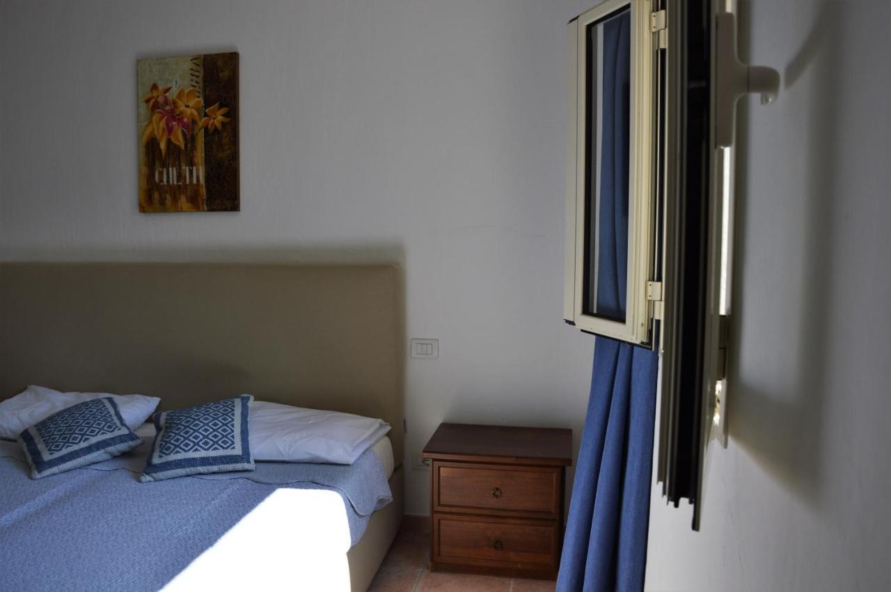 Intero Alloggio - 4 Room Apartment Arzachena Exterior photo